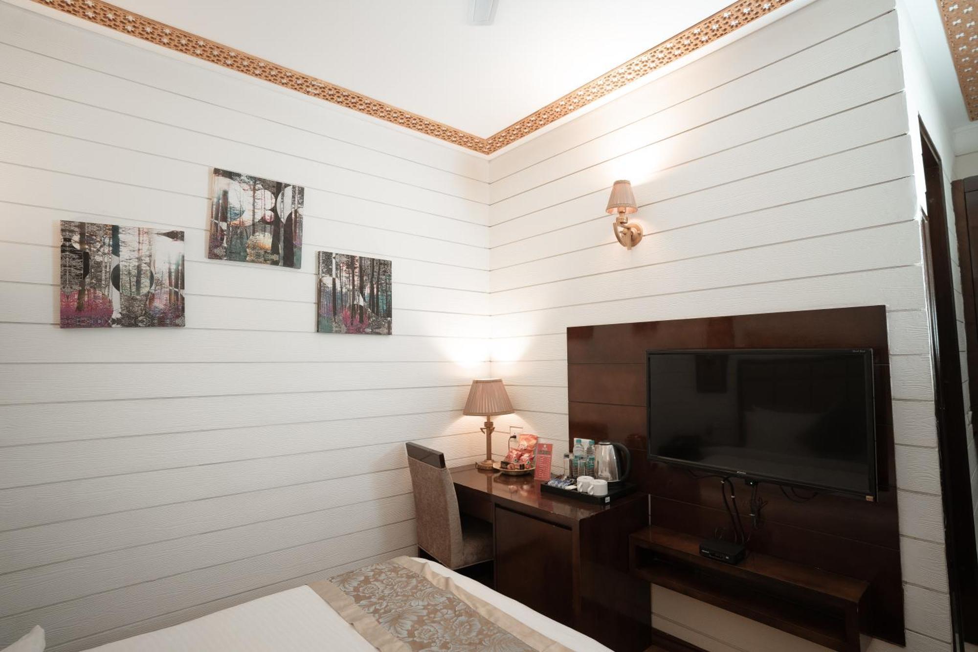 Отель Sinon Baga Retreat Экстерьер фото