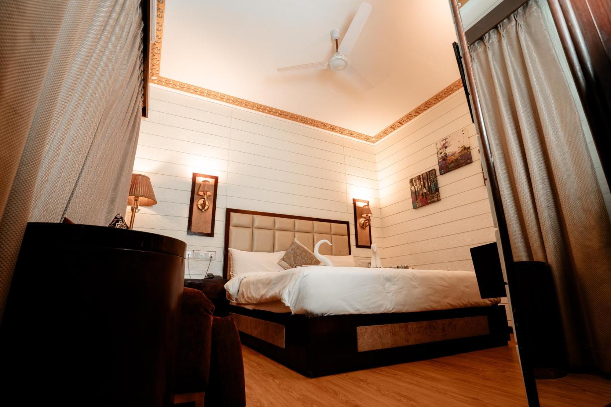 Отель Sinon Baga Retreat Экстерьер фото
